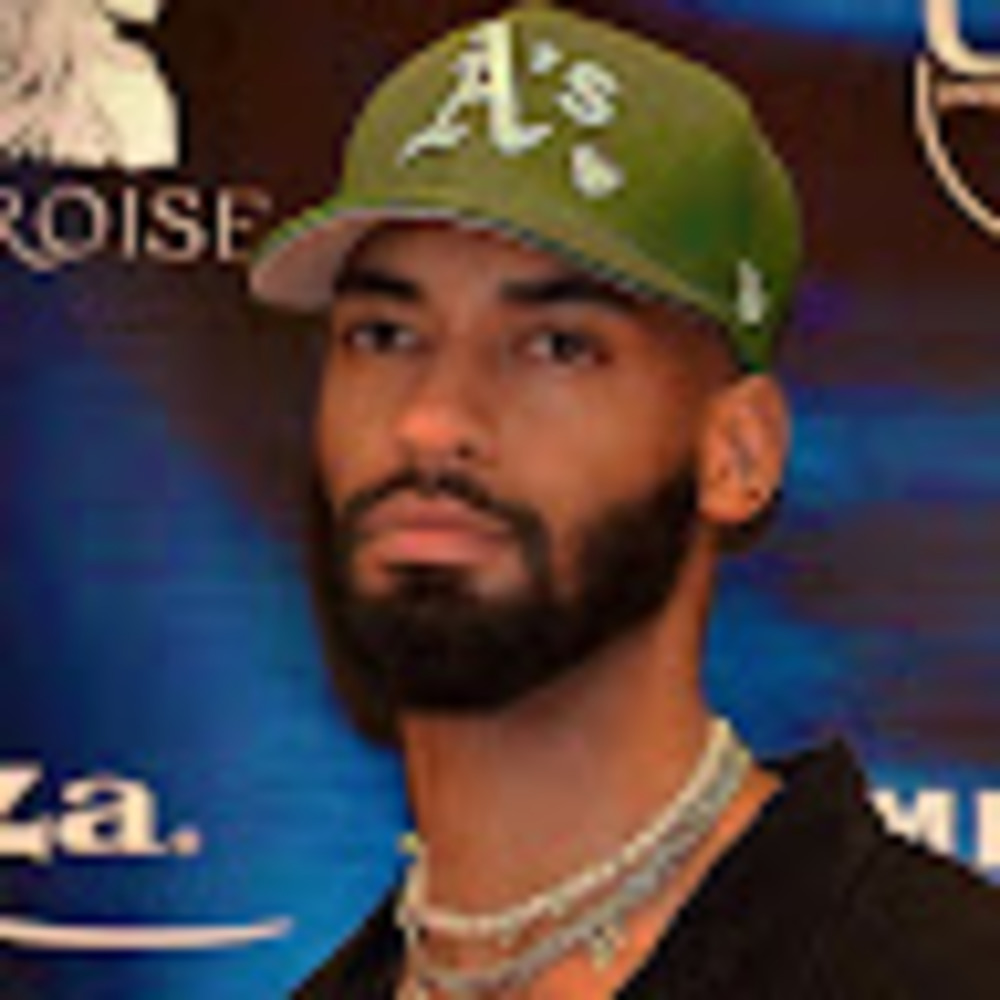 Meet your Posher, Hasaan